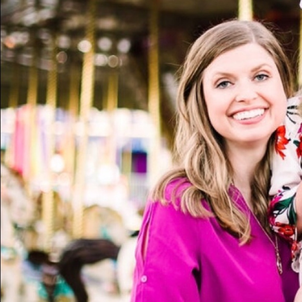 Meet your Posher, Elizabeth